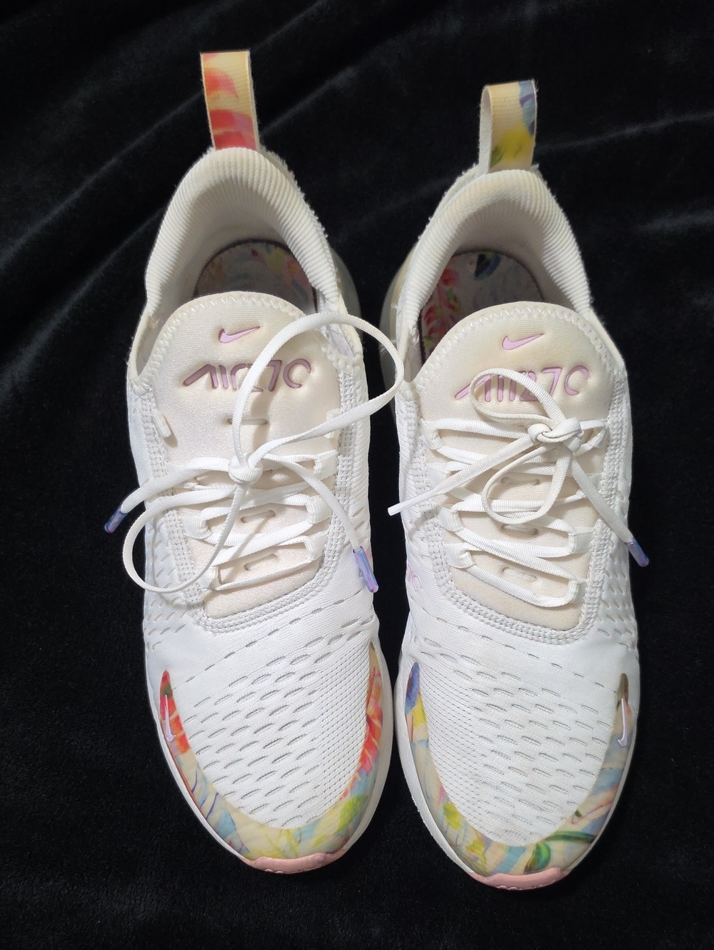 Womens Air 270 with Pastel Multicolor Accents